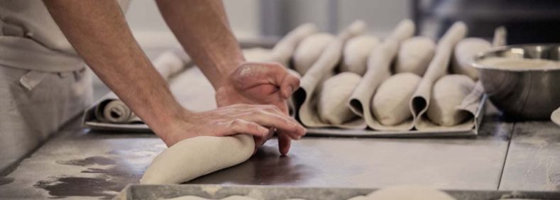 Jordys_bakery_bakker_deeg_rollen_bagnat_meergranen_1200x800-opt