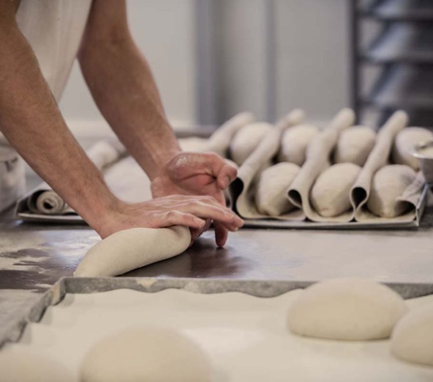 Jordys_bakery_bakker_deeg_rollen_bagnat_meergranen_1200x800-opt